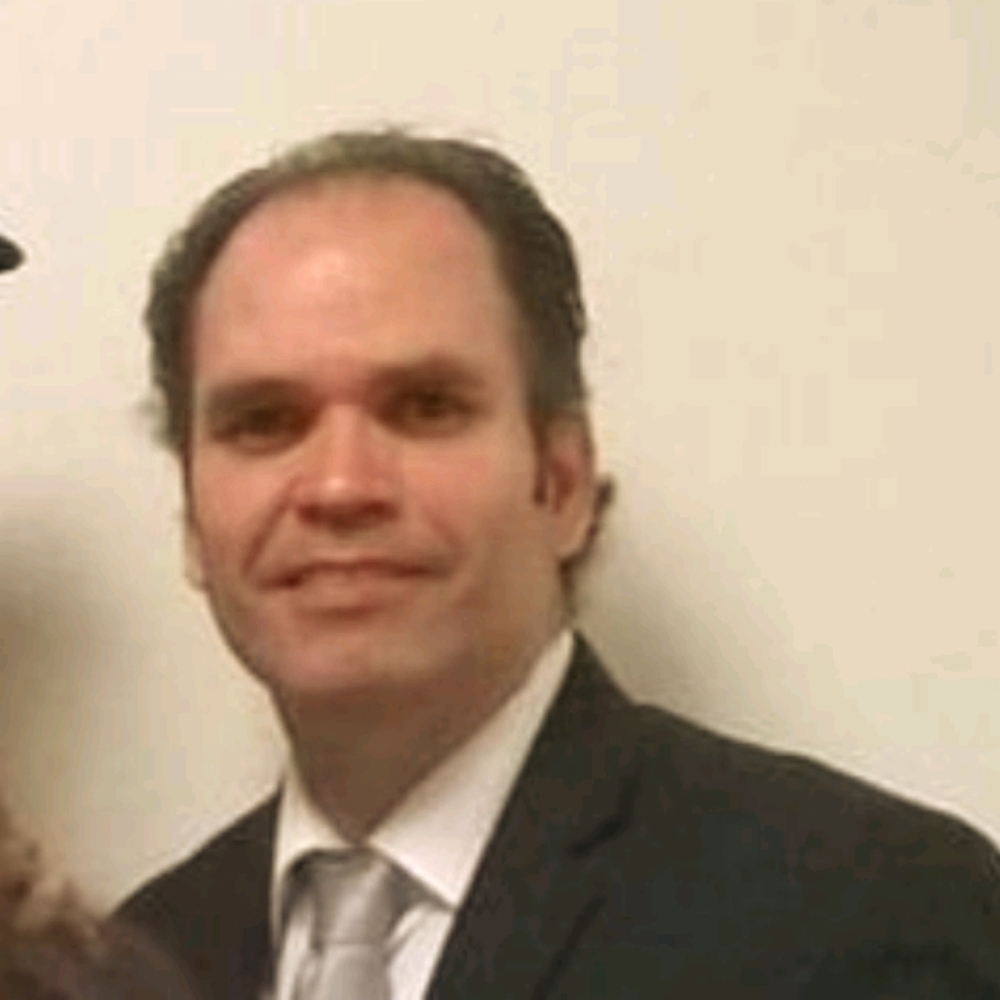 Meet your Posher, Ernesto